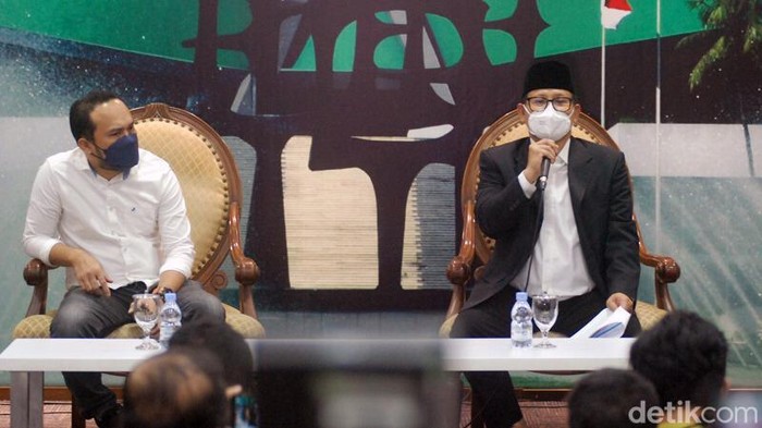 Momen Cak Imin Usulkan NU-Muhammadiyah Raih Penghargaan Nobel Wakil Ketua DPR RI Abdul Muhaimin Iskandar (Gus AMI) mengusulkan Nahdlatul Ulama (NU) dan Muhammadiyah sebagai peraih nobel perdamaian 2022-2023 di Norwegia.