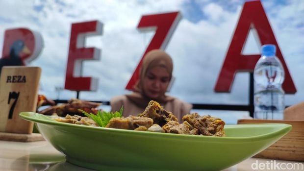 Nasu Palekko atau Bebek Palekko khas Ajatappareng
