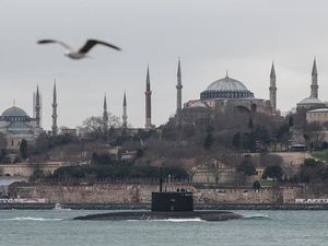 Pamer Kekuatan, Rusia Kirim Kapal Selam ke Laut Hitam