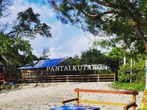 6 Tempat Wisata Aneh Indonesia Ada Bukit Bego dan Pantai Kutang