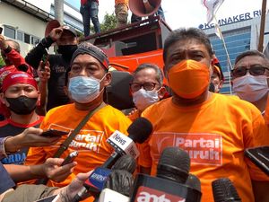 KSPI Akan Gugat Aturan Baru JHT ke PTUN: Menaker Melawan Presiden!