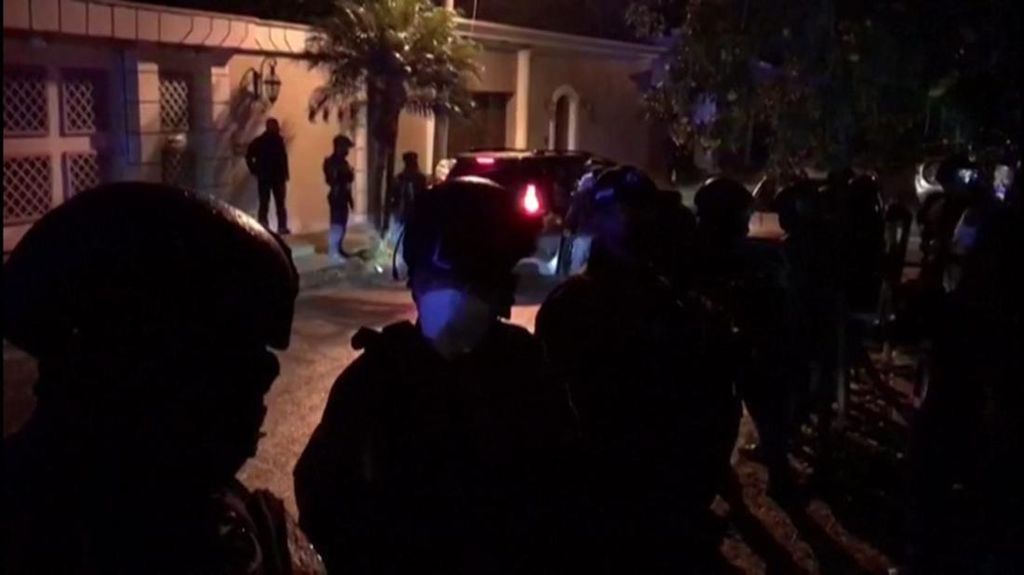 Rumah Eks Presiden Honduras Dikepung Polisi, Ada Apa?