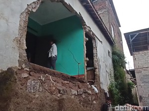 Hujan Badai Terjang Cimahi, BPBD: 181 Rumah Terdampak