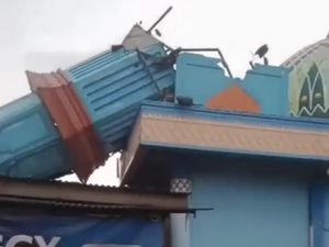 3 Fakta Menara Masjid di Bekasi Ambruk Timpa Rumah Warga