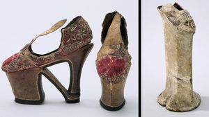 8 Model Sepatu Zaman Dulu, Nggak Sangka Pernah Dipakai Manusia