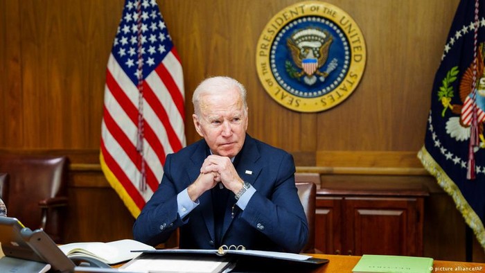 Taliban Peringatkan Biden Batalkan Rencana Soal Aset Afganistan