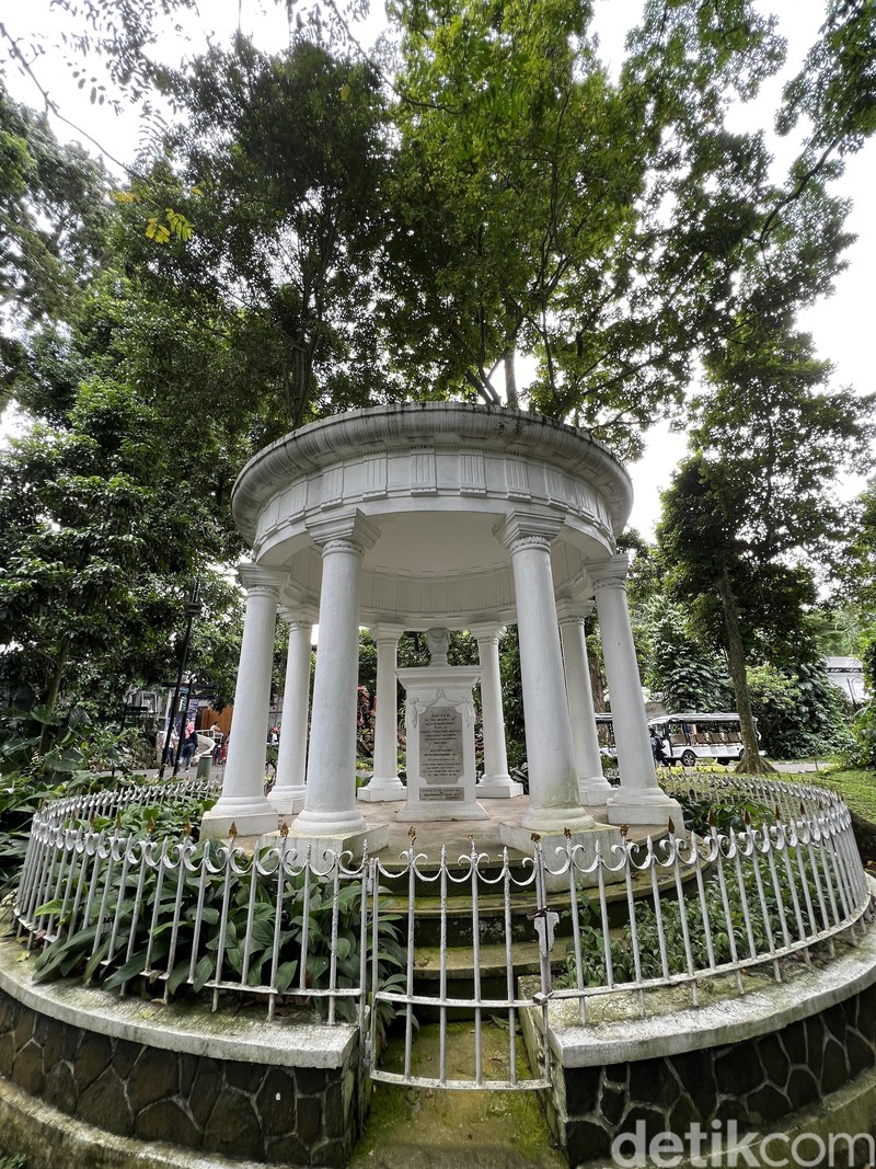 Test Kamera iPhone vs S22 Ultra