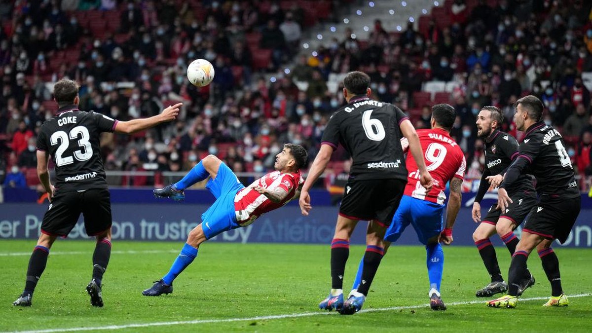 Atletico Madrid tumbang 1-0 dari Levante (Foto: Getty Images/Angel Martinez)