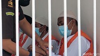 Ketiga terdakwa menyatakan tidak keberatan dengan dakwaan yang disampaikan oleh JPU.