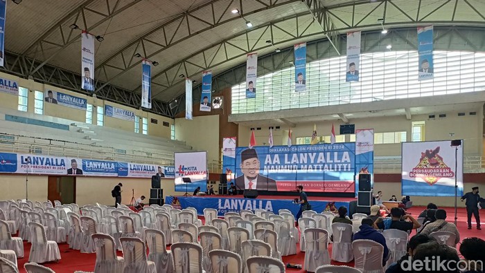 Acara deklarasi Lanyalla Capres 2024 dibubarkan Satpol PP. (Budi/detikcom)