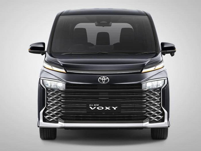 All New Toyota Voxy