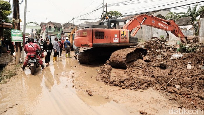 Banjir di Pondok Gede Permai Bekasi Surut