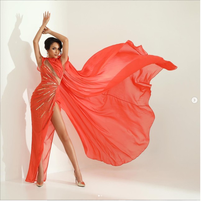 Dalam komunitas transgender, Cadie Huyn Anh dijuluki si mutiara dari selatan. Kemampuannya dalam dunia modelling disebut bisa menjadi modalnya dalam kompetisi Miss Universe Vietnam 2022 dan dapat menjadi saingan berat para wanita yang menjadi finalis kontes kecantikan. Foto: Dok. Instagram @ cadie_huynhanh