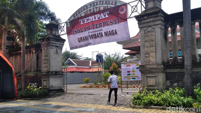 Graha Wisata Niaga Solo kini jadi isoter khusus pasien COVID-19.