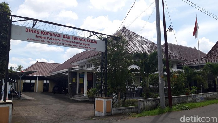 Kantor Dinas Koperasi dan Tenaga Kerja Kabupaten Boyolali.