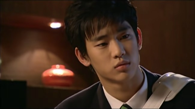 Drama Korea Jungle Fish menandai penampilan Kim Soo Hyun sebagai pemeran utama. Di umur 20 tahun, dia menjelma menjadi anak SMA yang jago fotografi. Foto: dok KBS