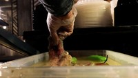 Feseekh adalah hidangan tradisional ikan belanak asin yang difermentasi, ikan air asin yang ditemukan di Mediterania dan Laut Merah.
