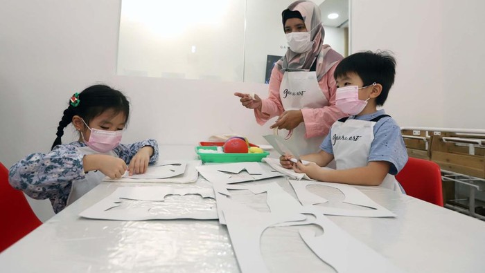 Mengasah Pendidikan Seni-Kreatif Anak Indonesia Lembaga pendidikan seni dan budaya Ganara Art terus mengembangkan bakat seni anak Indonesia. Mereka menghadirkan pendidikan seni dan kreatif yang kian berkembang.