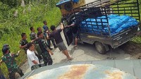 Rijal (36) sang pengemudi pikap tersebut menceritakan bahwa mobilnya terperosok akibat menghindari kendaraan truk dari arah berlawanan yang terlalu banyak memakan jalan. Diketahui, tak ada korban jiwa dalam insiden itu. Meski begitu, Sertu Agus Wicara selaku komandan tim evakuasi, mengimbau dan mengingatkan kepada sopir agar lebih hati-hati, melihat situasi dan kondisi jalanan, dan jangan lupa berdoa untuk keselamatan selama perjalanan.