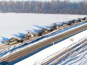 Citra Satelit Baru Tunjukkan Rusia Kirim Tentara Tambahan ke Dekat Ukraina
