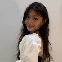 Setelah lulus SMA, Sasi melanjutkan pendidukannya di Universitas Pelihat Harapan. Dia mengambil jurusan kedokteran. Foto: dok. Instagram/@sasiasmara