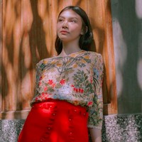 Tak hanya disorot karena kecantikannya, Sasi juga memiliki segudang prestasi.  Foto: dok. Instagram/@sasiasmara