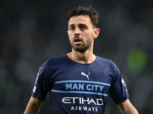 Barcelona Mau Boyong Bernardo Silva, dari Mana Duitnya?