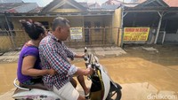 Plang maupun spanduk rumah ini dijual merata di sejumlah blok.