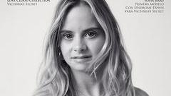 8 Foto Sofia, Gadis Down Syndrome Pertama yang Jadi Model Victorias Secret