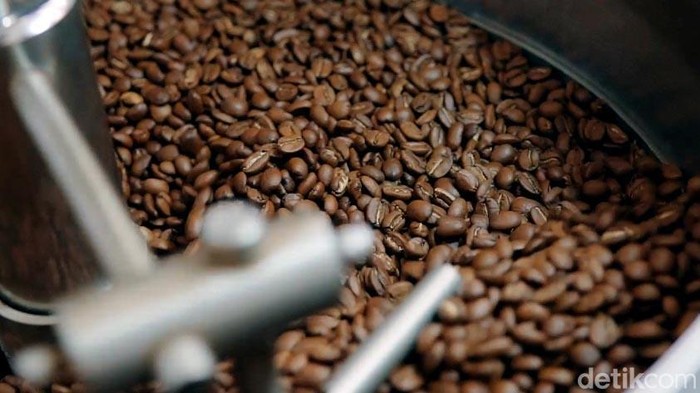 Kopi jenis arabica yang diproduksi warga Garut jadi salah satu kopi terbaik se-Asia tahun 2022. Kopi itu bahkan langsung diangkut ke Italia untuk dijual di sana