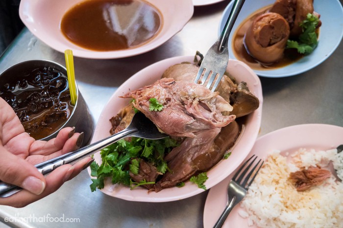 5 Street Food Enak di Bangkok, Ibu Kota Thailand yang Bakal Ganti Nama