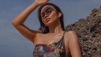 Tapi siapa sangka, mantan kekasih Ariel Tatum tersebut punya hubungan spesial lagi bukan dengan wanita lain, tapi dengan sesama jenisnya. Foto: dok. Instagram/@arieltatum