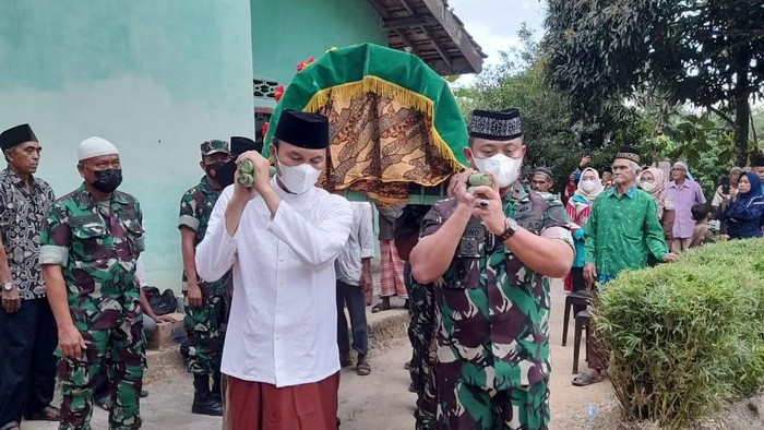 Ayah Ketua DPRD Jambi meninggal dunia.