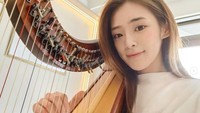 Setelahnya ia pun wara-wiri di berbagai acara televisi di sana. Dok. Instagram