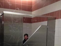 Kumpulan Desain Aneh yang Tak Berguna