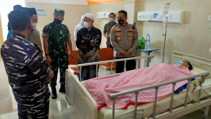 Kondisi Ketua MUI di Banyuwangi Usai Operasi Penanganan Luka