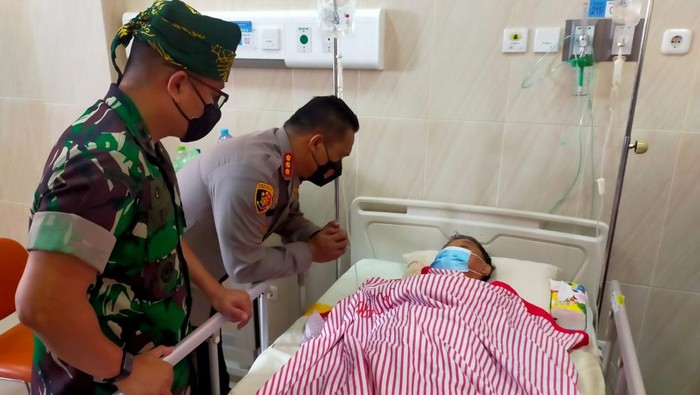 Kondisi Ketua MUI di Banyuwangi Usai Operasi Penanganan Luka
