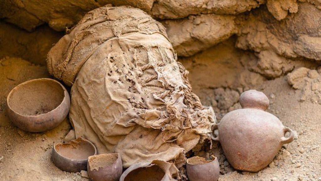 Mumi Anak-anak dan Dewasa Berusia 1.200 Tahun Ditemukan di Peru
