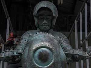Patung Jokowi Naik Motor Siap Terbang ke Mandalika
