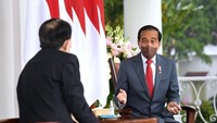 Presiden Joko Widodo (Jokowi) kembali menyampaikan pernyataan tentang situasi terkini di Ukraina. Jokowi meminta semua pihak menahan diri. Biro Pers Sekretariat Presiden/Lukas  
