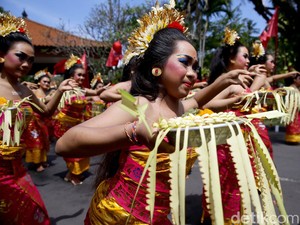 Tari Pendet Berasal dari Bali, Yuk Simak 5 Fakta Uniknya