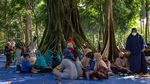 Sambut Ramadan Lewat Tradisi Nyadran di Pemakaman Sentoso Ngijo