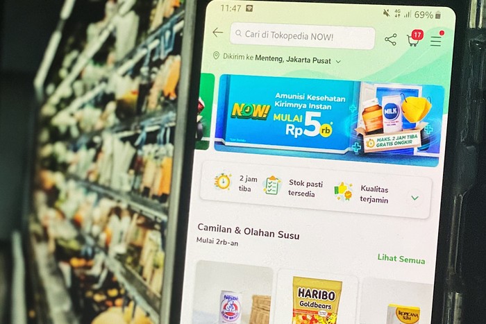 Ilustrasi Tren Belanja Online Tokopedia