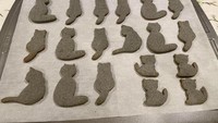 Cookies bentuk kucing ini pasti disukai para penggemar kucing. Warnanya abu-abu dan terlihat sederhana tetapi cukup menggemaskan.  Foto: Brightside