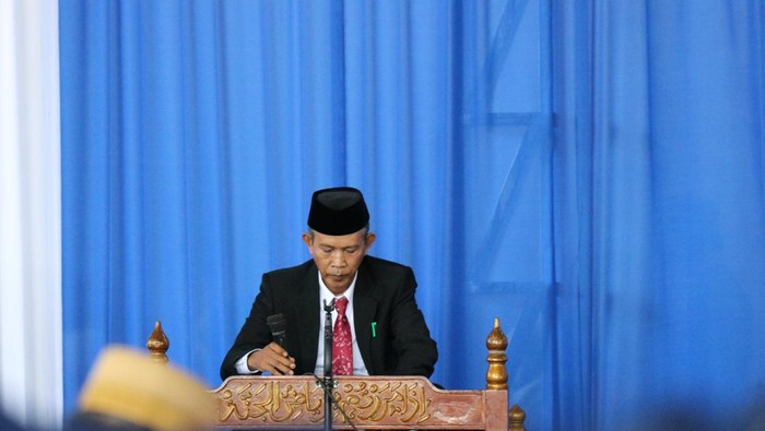 Kepala Dinas Peternakan dan Perkebunan Pinrang Ilyas meninggal dunia setelah membacakan ayat suci alquran di acara HUT Pinrang.