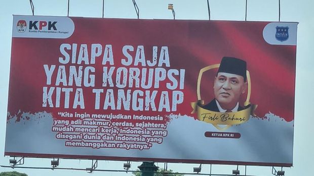 Baliho Firli Bahuri di Jalan Baliho Firli Bahuri di Jalan