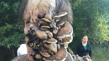 Untung cuma kostum halloween, kalau ada beneran seram banget sih. Dok. Boredpanda