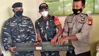 Benda tersebut akan diteliti dan dianalisa lebih komprehensif. Penelitian akan melibatkan Pusat Hidro-Osenaografi TNI Angkatan Laut (Pushidrosal), Dinas Penelitian Pengembangan TNI Angkatan Laut (Dislitbangal) maupun tenaga ahli dari perguruan tinggi. (dok. TNI AL)