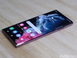 Unboxing Samsung Galaxy S22 Ultra Warna Burgundy, Harga Mulai Rp 18 Juta