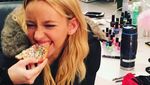 Cantiknya Natasha Bassett, Pacar Elon Musk yang Hobi Bikin Cookies
